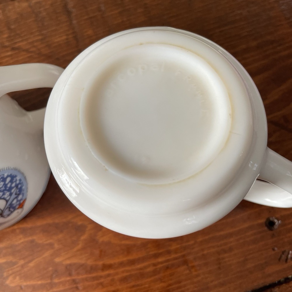 Vintage Arcopal France Milk Glass Mugs Geese Duck French Country Set of 2 - Picture 5 of 6